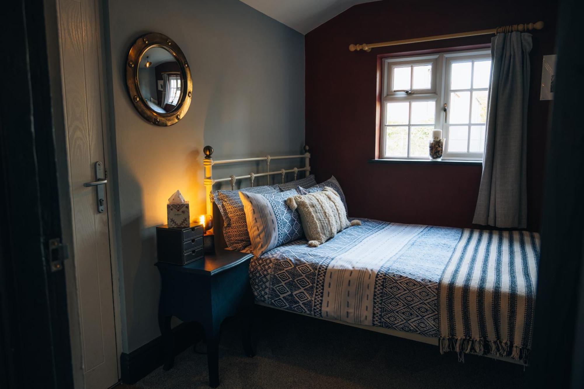 The Bolt Hole - Stratford Upon Avon - Central - Free Offstreet Parking - 2 Bed Luxury Apartment מראה חיצוני תמונה
