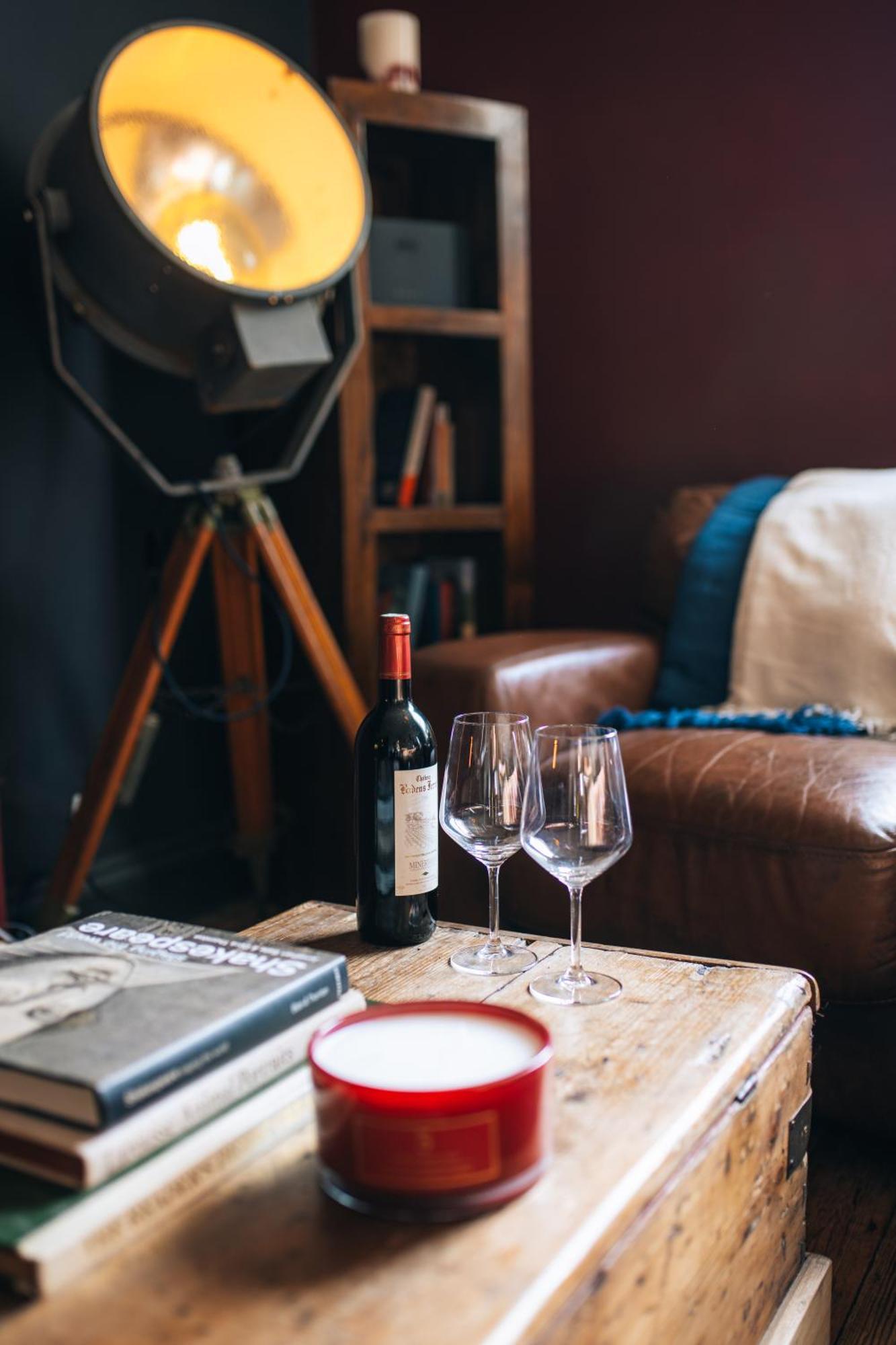 The Bolt Hole - Stratford Upon Avon - Central - Free Offstreet Parking - 2 Bed Luxury Apartment מראה חיצוני תמונה